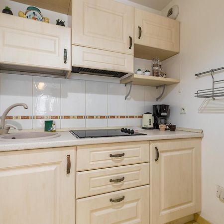 Nice 1 Bedroom Downtown Carre D'Or With Garage ภายนอก รูปภาพ