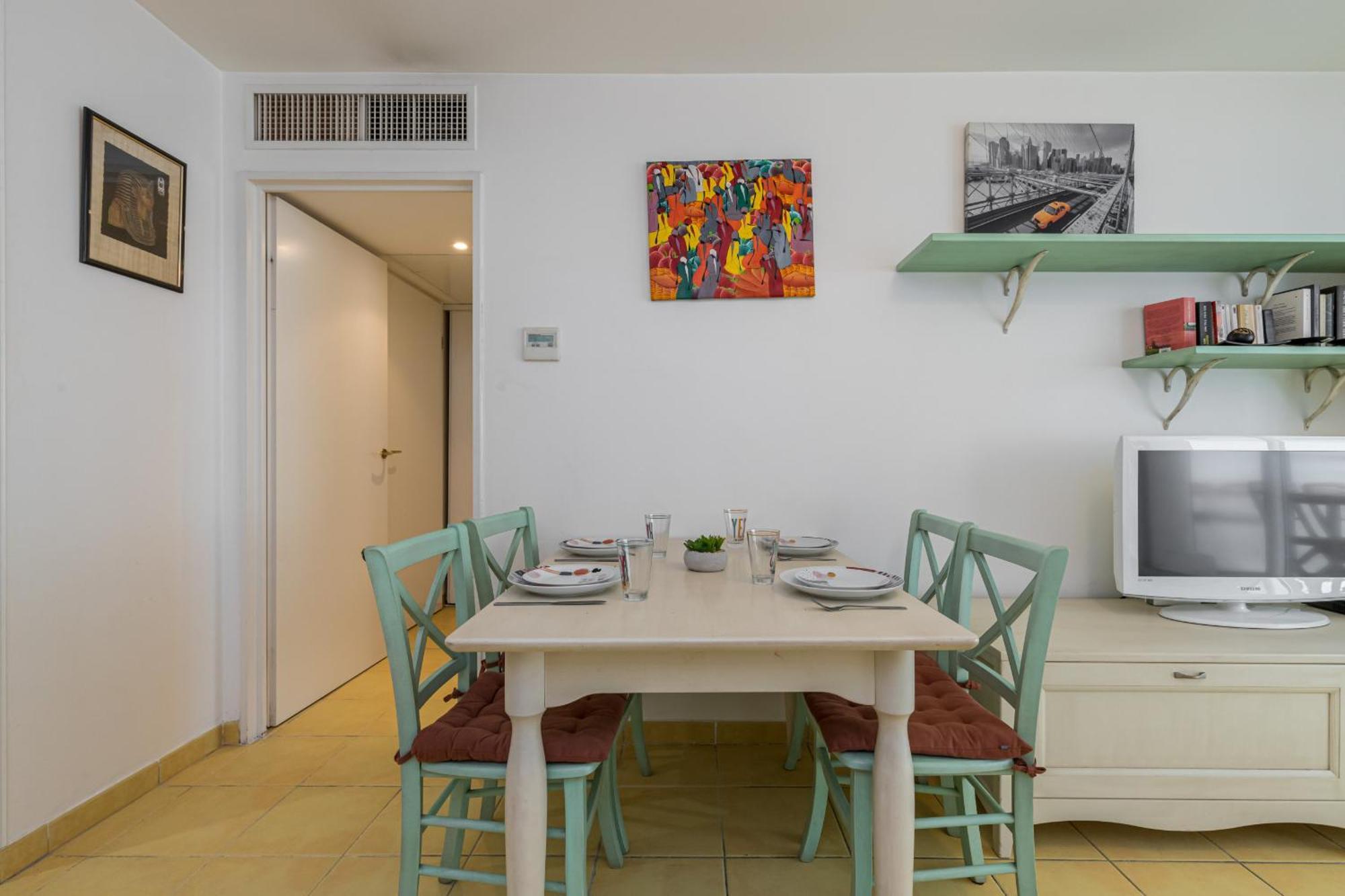 Nice 1 Bedroom Downtown Carre D'Or With Garage ภายนอก รูปภาพ